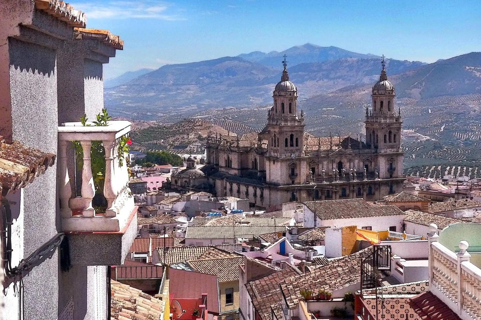 Catedral Del Aove, Centro Historico, Espacioso Y Tranquilo 哈恩 外观 照片